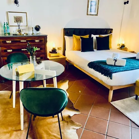 Апартаменты La Mandorla Apartments In Piazza Del Duomo *